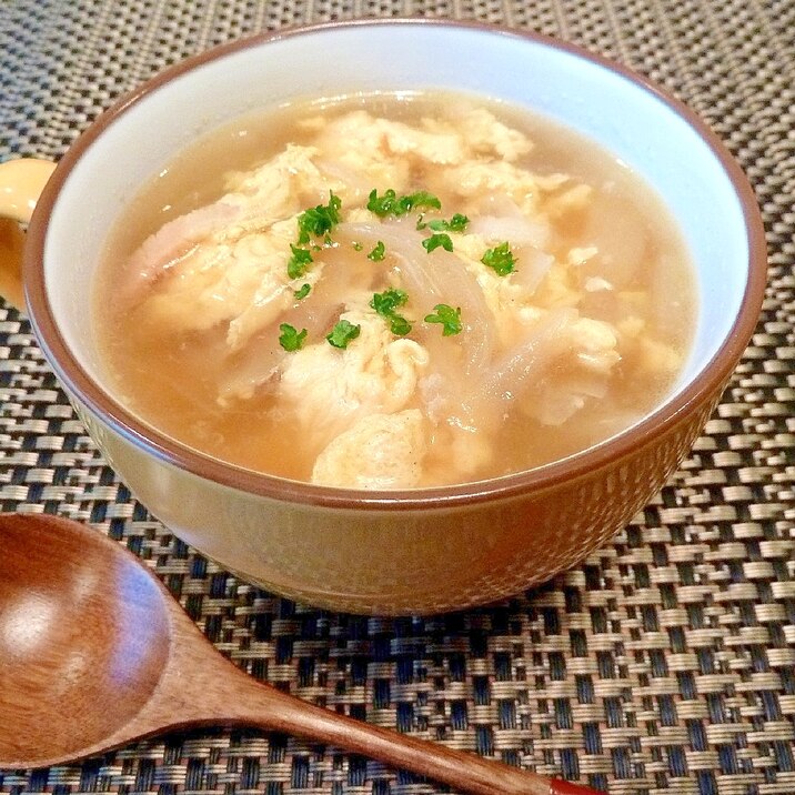 簡単 玉ねぎとベーコンのコンソメ卵とじスープ レシピ 作り方 By Kouaya2319 楽天レシピ